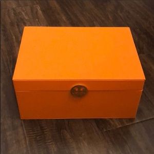 Tory Burch make up box